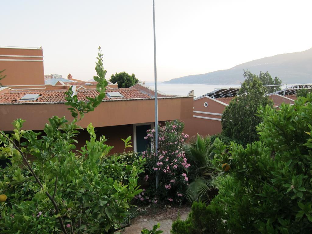 Apart Hotel 3T Kalkan Exteriör bild